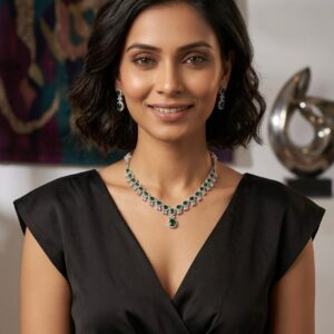 Emerald Royale Teardrop Necklace Set